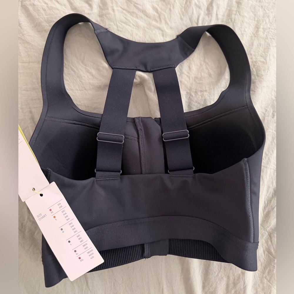 All in Motion Black Zip-Front Sports Bra - Picture 2 of 3
